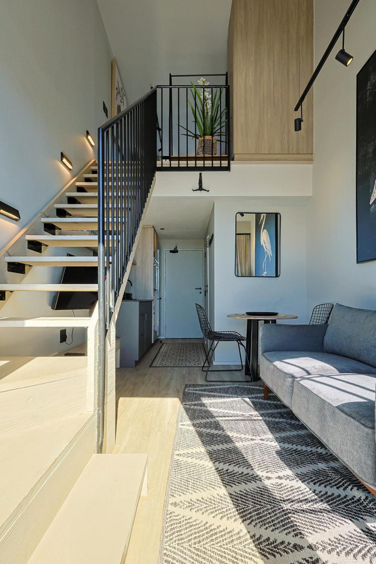 Stylish Topfloor At The Harri Mountain & Views Apartment Cape Town